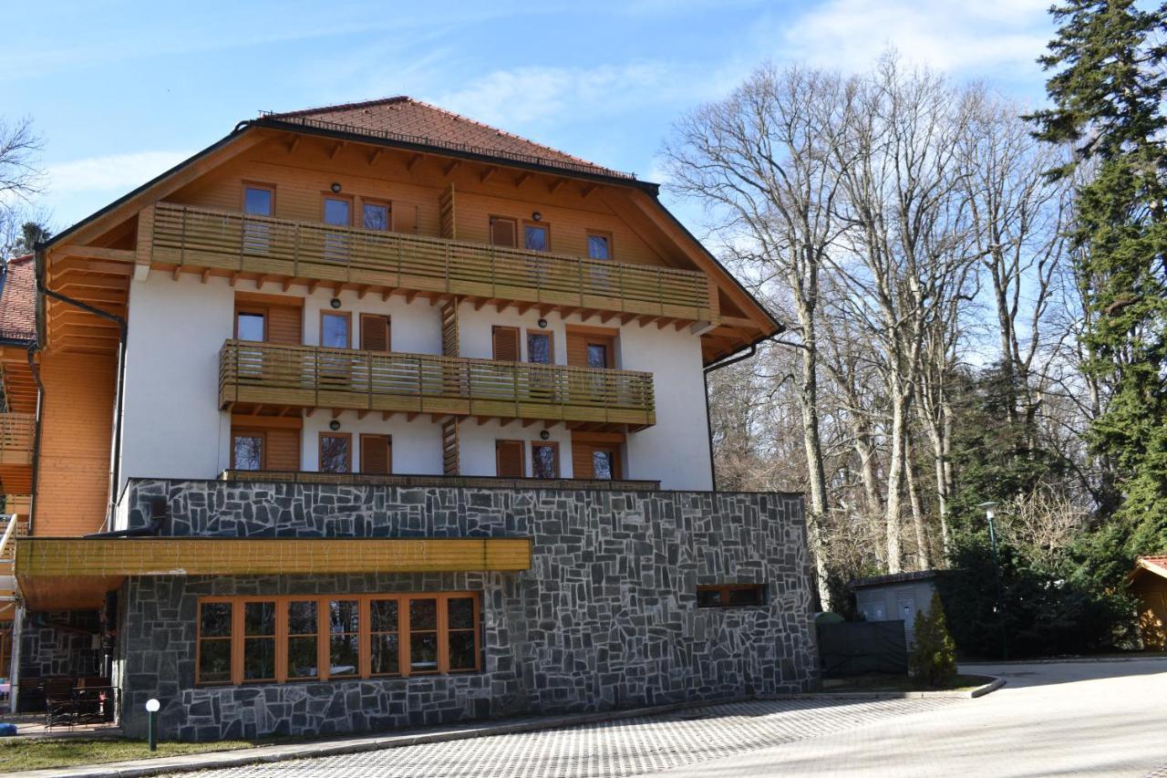 Aparthotel Snjezna Kraljica Stubicke Toplice Luaran gambar