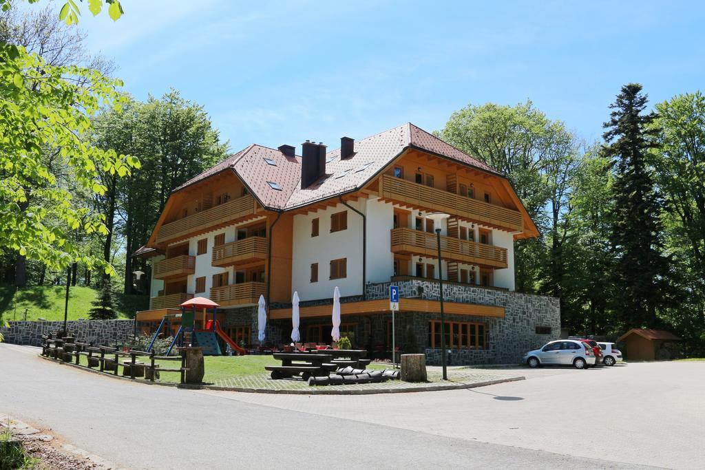 Aparthotel Snjezna Kraljica Stubicke Toplice Luaran gambar